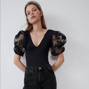 Zara puff lace sleeve bodysuit top Sz Small